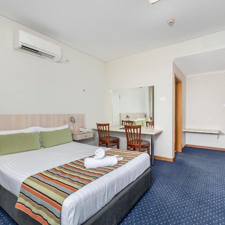 Tudor Inn نيو كاسل المظهر الخارجي الصورة